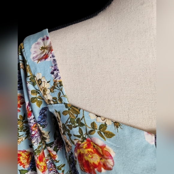 Marissa Webb Perry Print Top - Picture 2 of 9